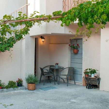 Apartman Karmen Каштела Екстер'єр фото